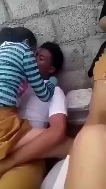 Naughty learners fucking outside class while friends record