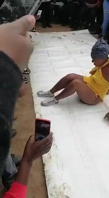Pussy Dance in a Yellow Dress