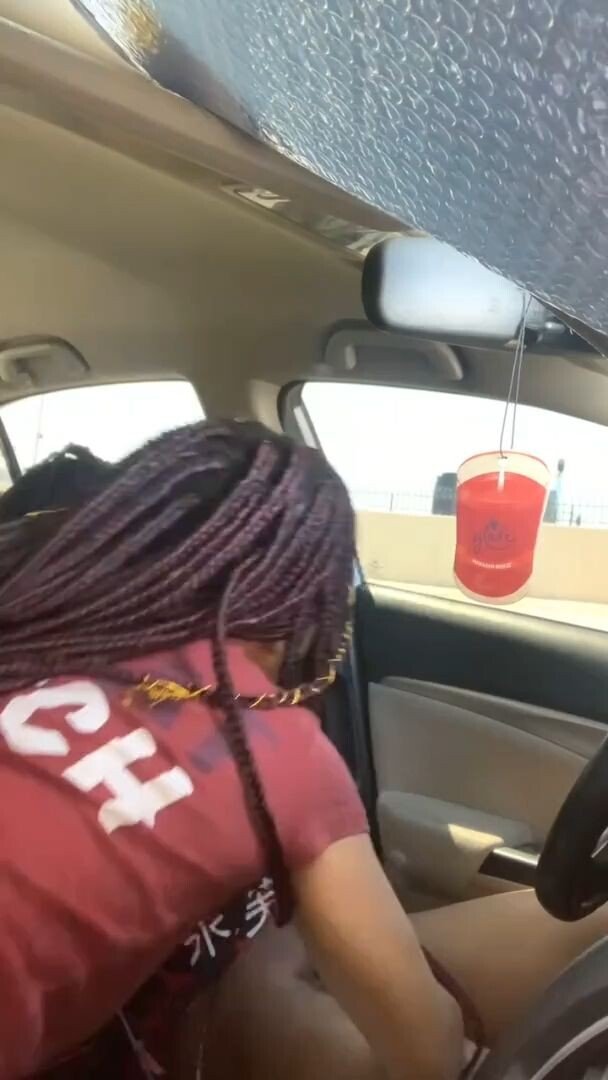 Londeka From Braam Riding Snyman For a Fix