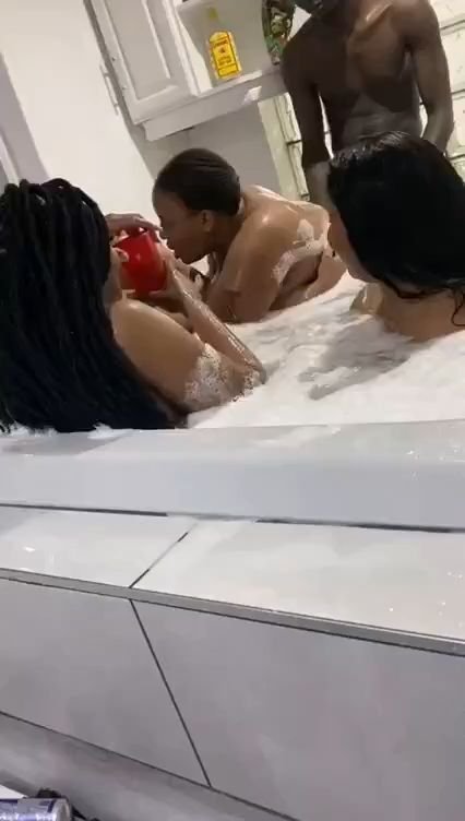 Slay Queens In Jacuzzi