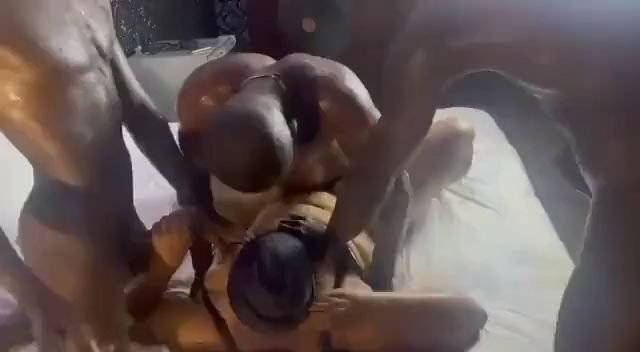 I give all my baby daddies pussy on father’s day