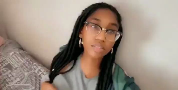 nthabi from mokopane plays with pussy after school